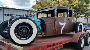 1929 Ford Model A (rust/Beige)