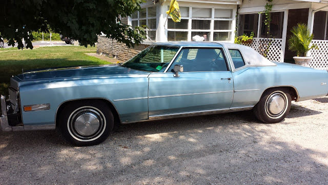 1975 Cadillac Eldorado (Blue/Blue)