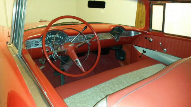 1956 Chevrolet Bel Air/150/210 (Red/Cream/Red/Cream)