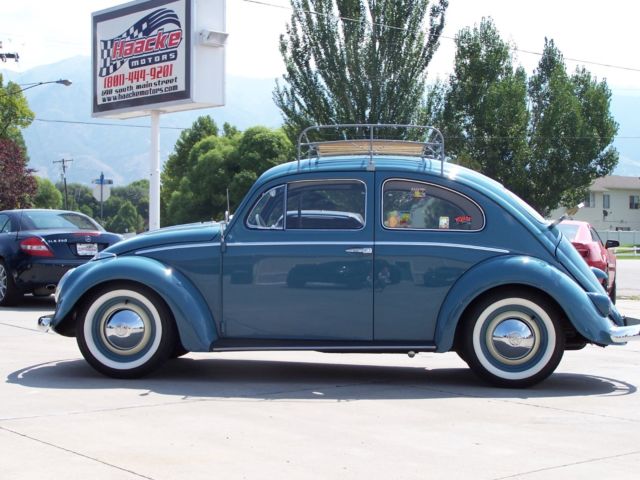 1958 Volkswagen Beetle - Classic (Blue/White)