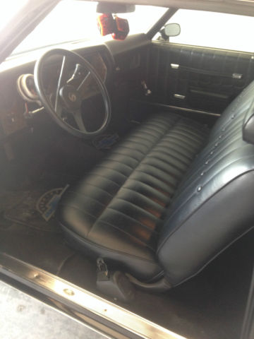 1971 Chevrolet Monte Carlo (Black/Black)