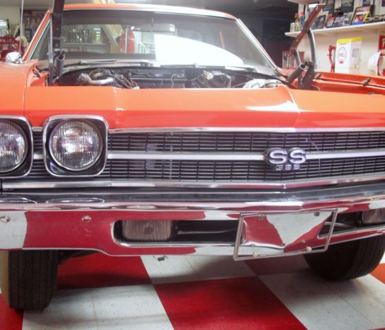 1969 Chevrolet El Camino (Orange/Black)