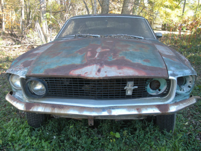 1969 Ford Mustang (DARK RED MET/Gray)
