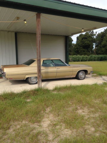 1972 Buick Electra (Gold/Gold)