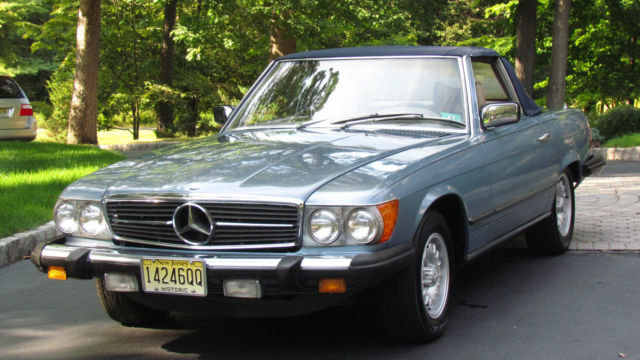 1977 Mercedes-Benz SL-Class (Blue/Tan)