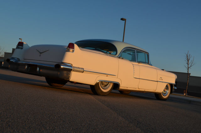 1956 Cadillac DeVille (White/White, Blue, Black)