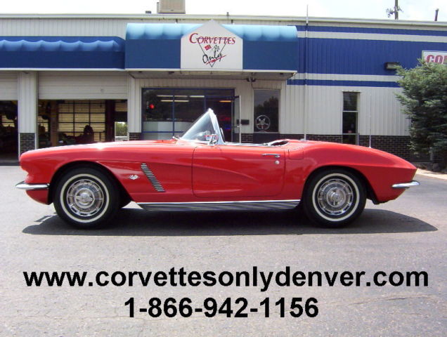 1962 Chevrolet Corvette (Red/Red)