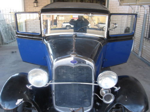 1930 Ford Model A (Blue and Black/Blue)