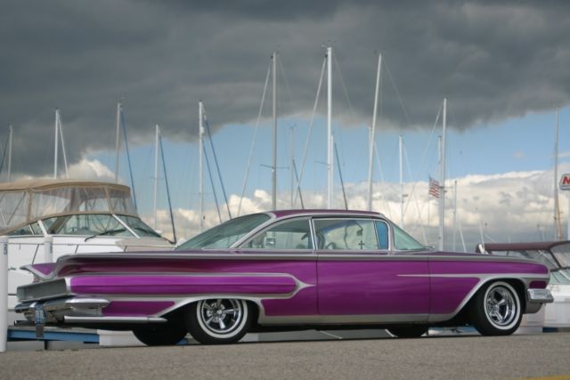 1960 Chevrolet Impala (Purple/White)