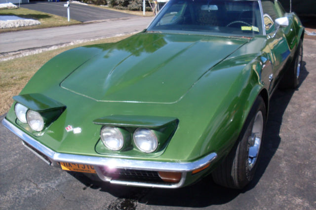 1972 Chevrolet Corvette (Elkhart Green/Black)