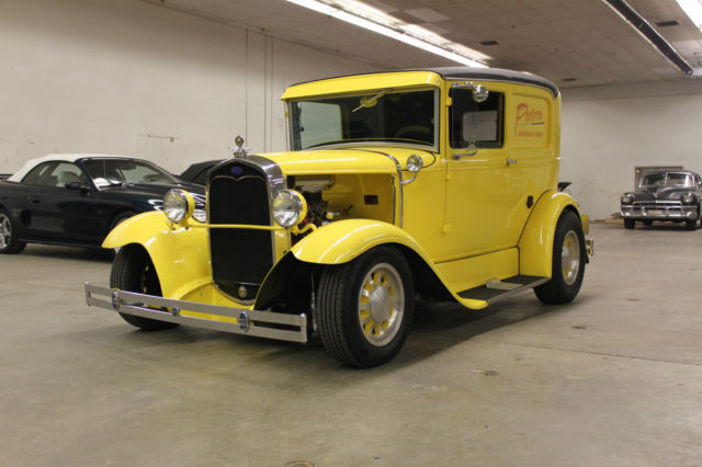 1931 Ford Model A (Yellow/Brown)