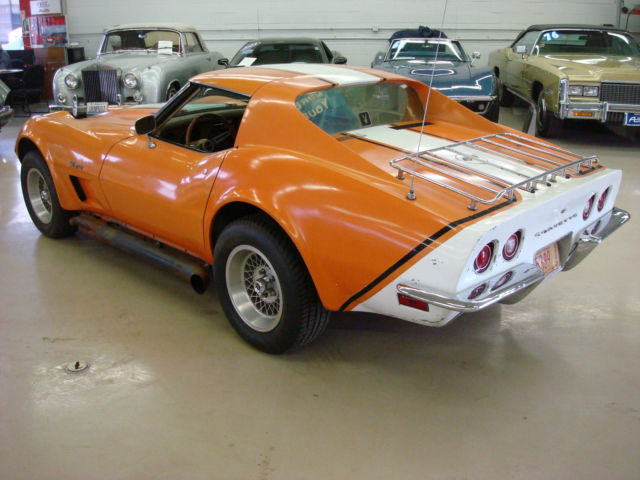 1973 Chevrolet Corvette (Orange/Tan)