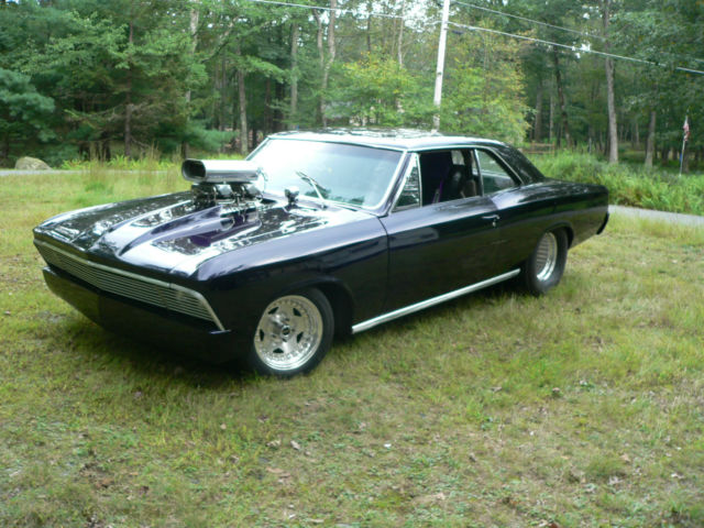 1966 Chevrolet Chevelle (black plum purple/Burgundy)