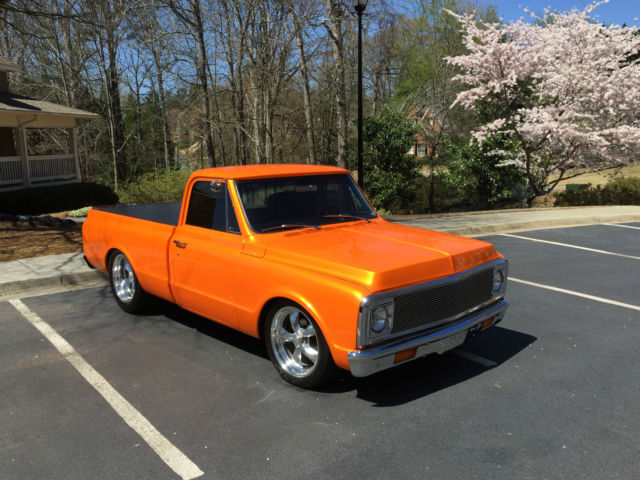1972 Chevrolet C-10 (Orange/Black)