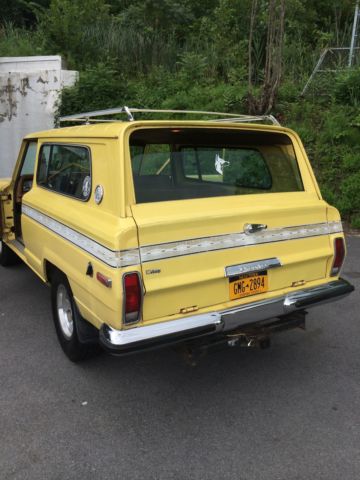 1977 Jeep Cherokee (Yellow/Tan)