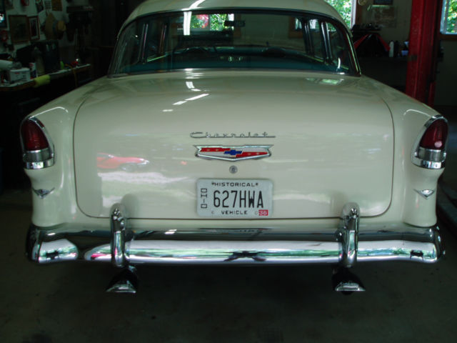 1955 Chevrolet Bel Air/150/210 (Blue/Black)