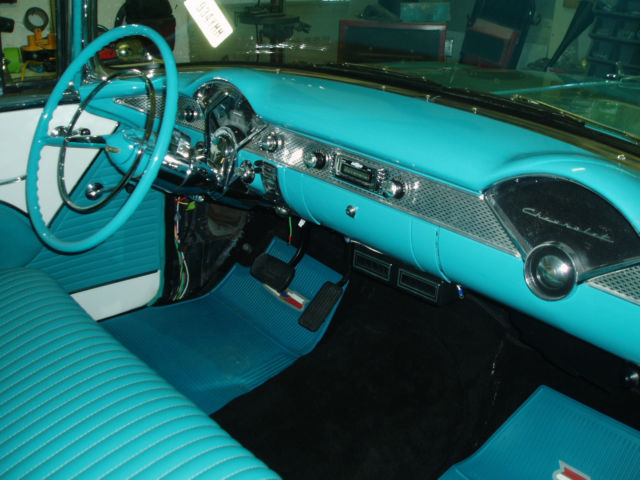 1955 Chevrolet Bel Air/150/210 (Blue/Black)