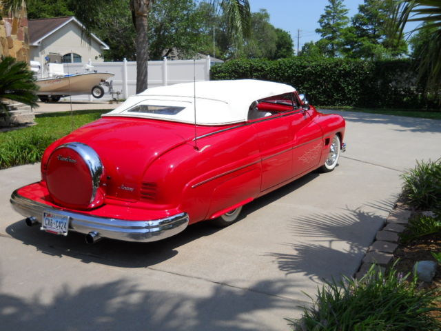 1950 Mercury Monterey (LIPSTICK RED/RED & WHITE)