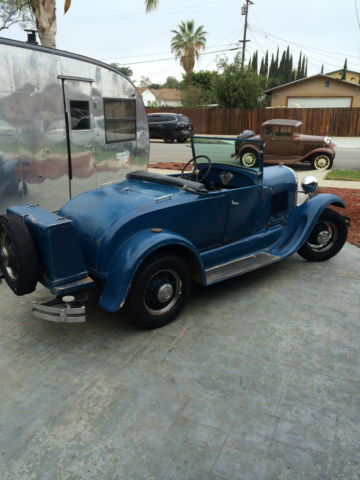 1929 Ford Model A (Blue/Black)