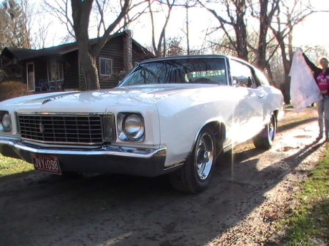 1972 Chevrolet Monte Carlo (White/Black)