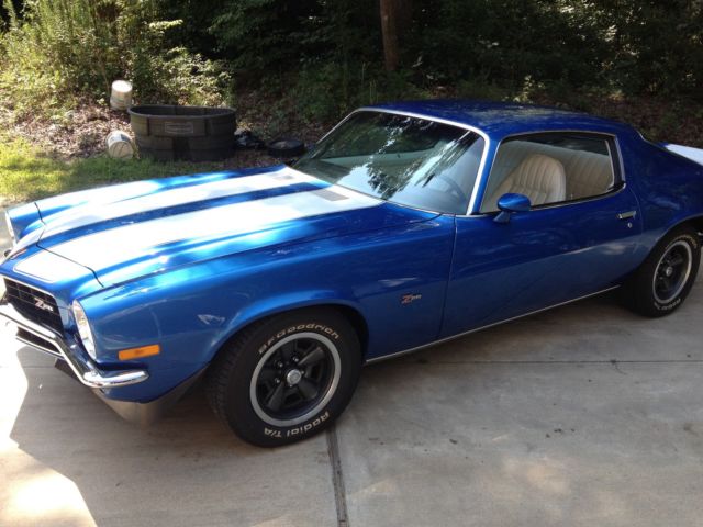 1973 Chevrolet Camaro (Blue/White)