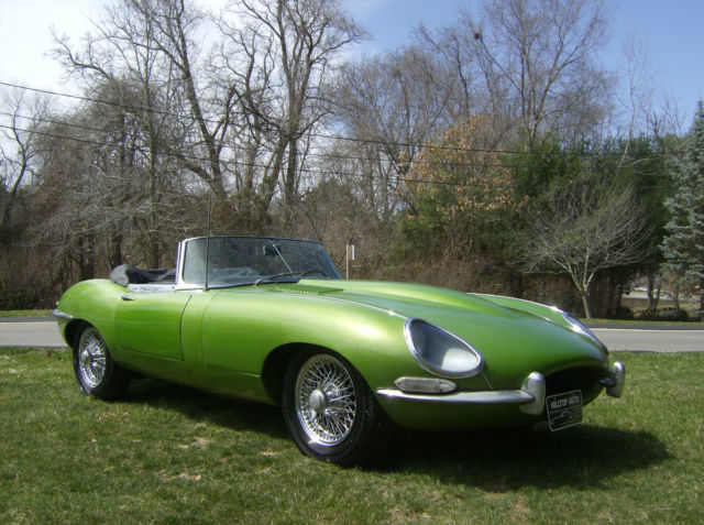 1965 Jaguar E-Type (Green/Green)