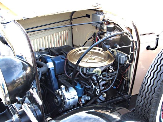 1979 Ford Fairlane (Yellow/Black)