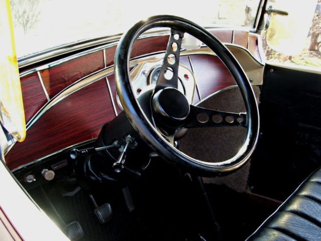 1979 Ford Fairlane (Yellow/Black)