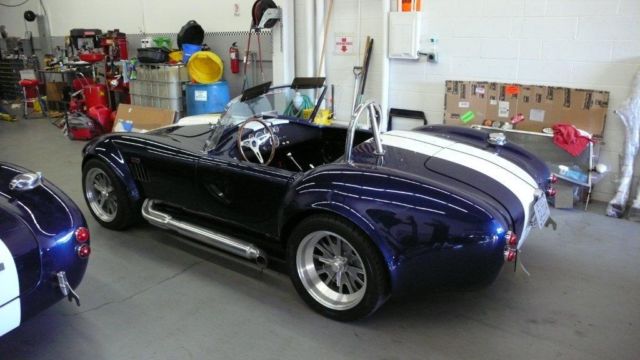 1965 Replica/Kit Makes Cobra (Indigo Blue with Wimbleton White racing stripes/Black)