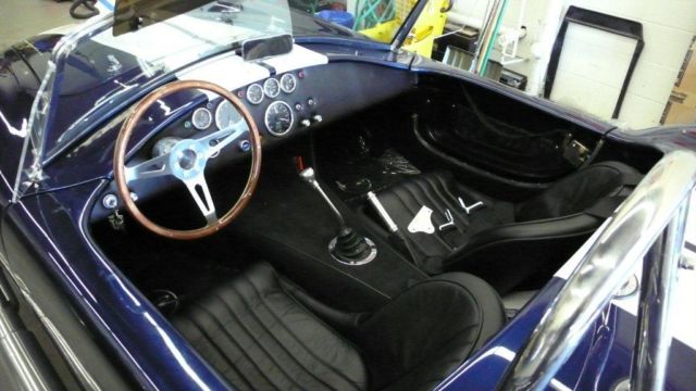 1965 Replica/Kit Makes Cobra (Indigo Blue with Wimbleton White racing stripes/Black)