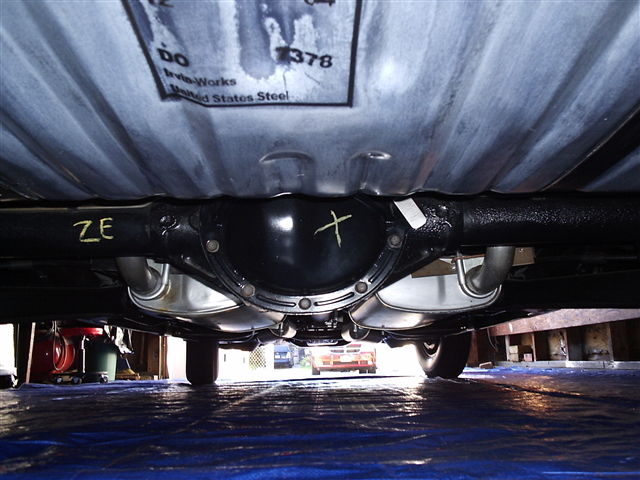 1964 Chevrolet Chevelle (ERMINE WHITE/AQUA)