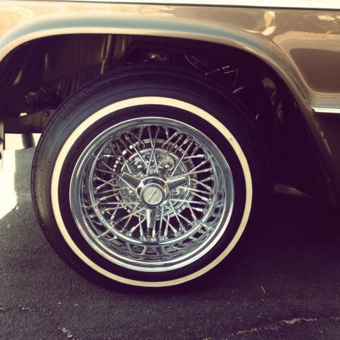 1964 Chevrolet Impala (Root beer brown/Beige)