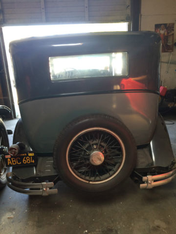 1929 DeSoto 4 Door Sedan (Grey/Green)