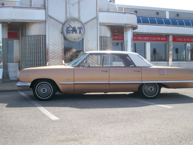 1963 Chevrolet Impala (Gold/Gold)