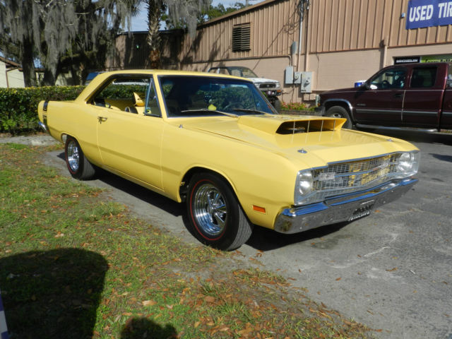 1969 Dodge Dart (Yellow/Yellow / Black)