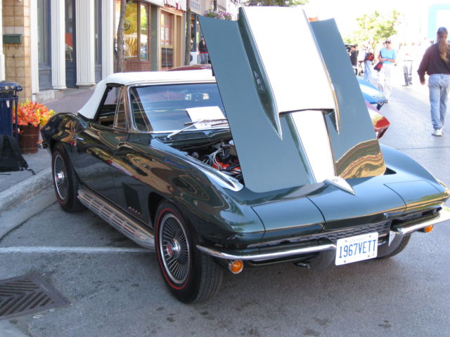 1967 Chevrolet Corvette (Green/Tan)