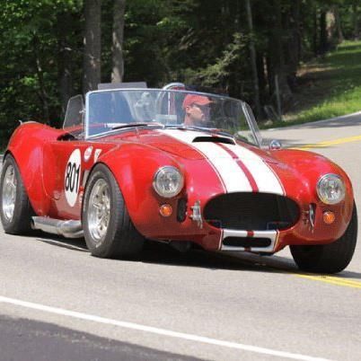 1965 Replica/Kit Makes Cobra (Red/Black)