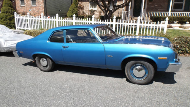 1974 Chevrolet Nova (Blue/Black)