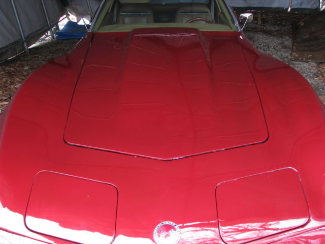 1974 Chevrolet Corvette (Red/Tan)