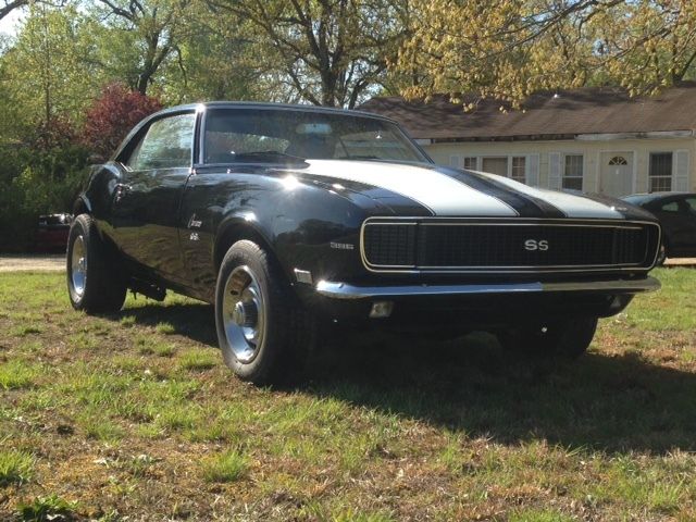 1968 Chevrolet Camaro (Black with White Stripes/Deluxe Black and White houndstooth)