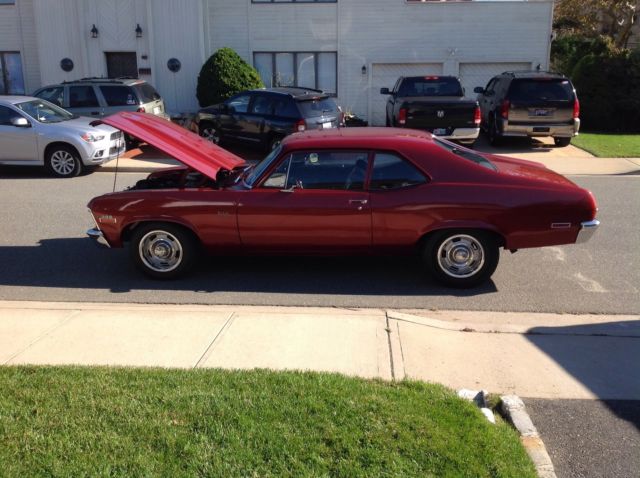 1971 Chevrolet Nova (Red/Black)