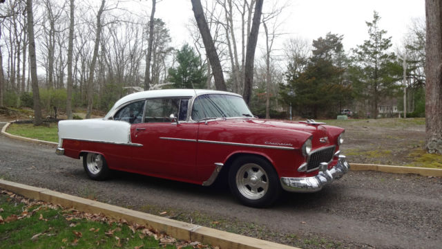 1955 Chevrolet Bel Air/150/210 (Red and White/Red and White)