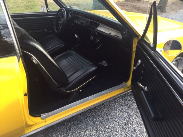 1967 Chevrolet Chevelle (Yellow/Black)