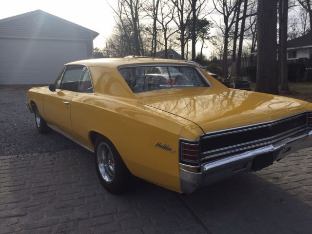1967 Chevrolet Chevelle (Yellow/Black)