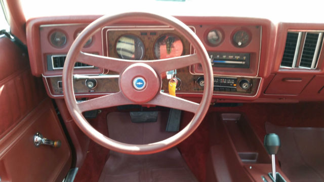 1974 Chevrolet Chevelle (Red/Red)