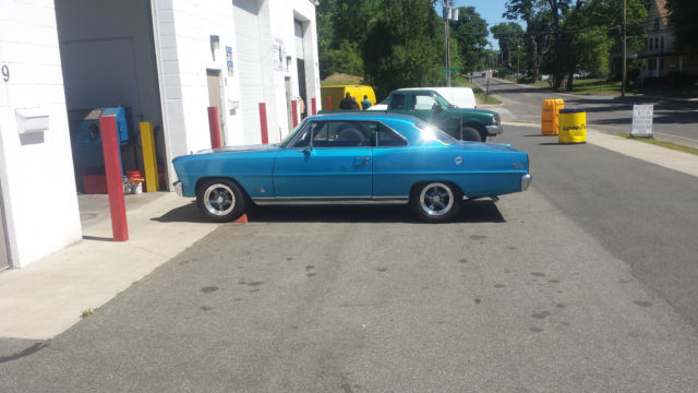 1966 Chevrolet Nova (Blue/Black)