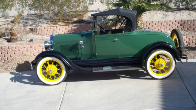 1929 Ford Model A (green +Black/Brown)