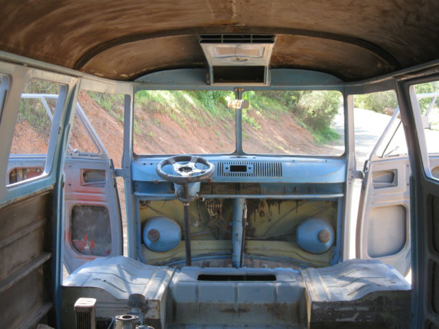 1959 Volkswagen Bus/Vanagon (Blue/Black)