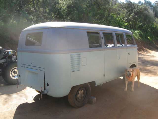 1959 Volkswagen Bus/Vanagon (Blue/Black)