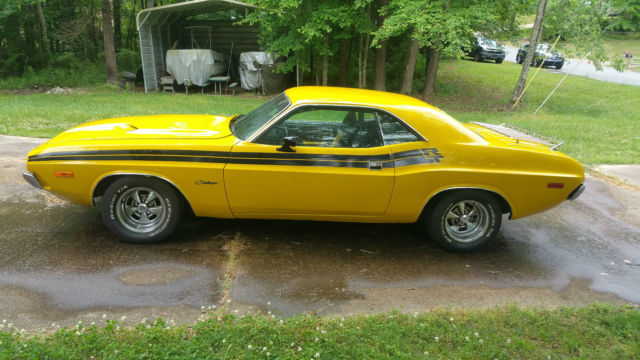 1973 Dodge Challenger (Yellow/Black)